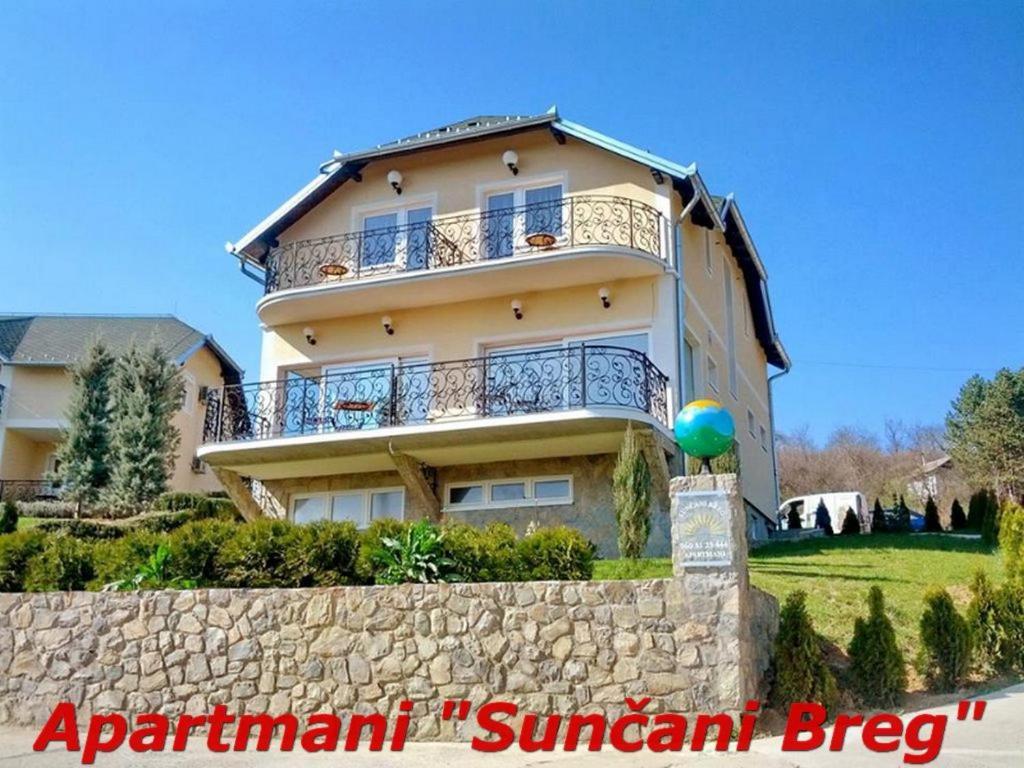 Suncani Breg Apartments Vrdnik Exterior foto